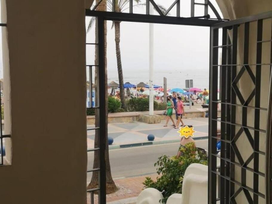 Benalmarina 105 Beachfront Your Ideal Place By The Marina * Benalmádena