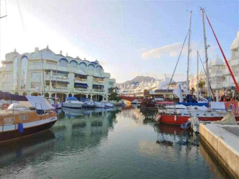 Benalmarina 105 Beachfront Your Ideal Place By The Marina * Benalmádena