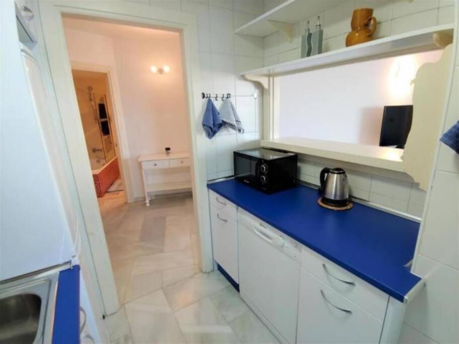 Benalmarina 105 Beachfront Your Ideal Place By The Marina Appartement Benalmádena